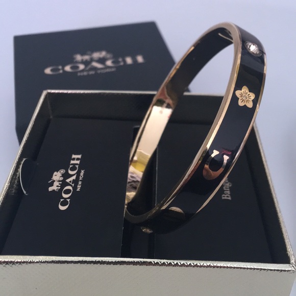 ❌❌SOLD❌❌COACH MOTIF BANGLE - Picture 5 of 5